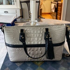 Women’s handbag made by Brahmin. Very good condition.